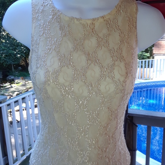 TAN EMBROIDERED TOP - Picture 3 of 8
